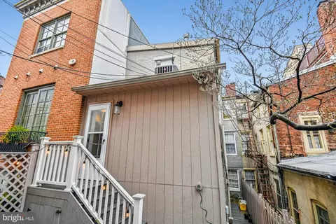 Exterior - 833 William St, Baltimore, MD 21230 photo 7 of 7