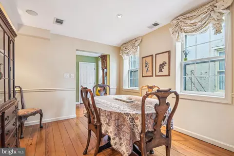 Dining - 833 William St, Baltimore, MD 21230 photo 1 of 2