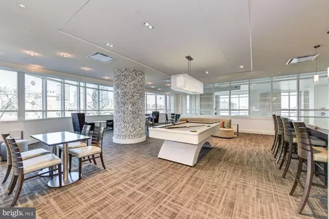 100 Harborview Dr #910, Baltimore, MD 21230 photo 32