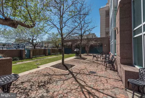 100 Harborview Dr #910, Baltimore, MD 21230 photo 42