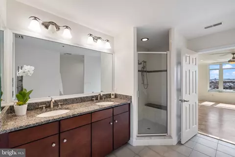 100 Harborview Dr #910, Baltimore, MD 21230 photo 14
