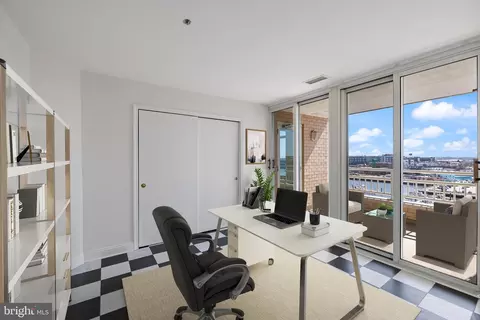 100 Harborview Dr #910, Baltimore, MD 21230 photo 20