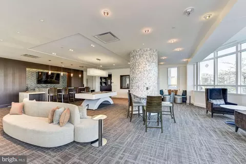 100 Harborview Dr #910, Baltimore, MD 21230 photo 34