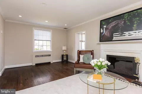 Living - 331 Broxton Rd, Baltimore, MD 21212 photo 2 of 3