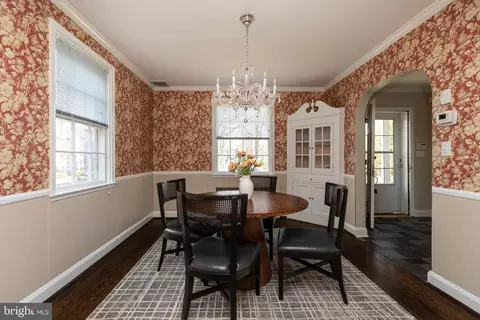 Dining - 331 Broxton Rd, Baltimore, MD 21212 photo 2 of 3