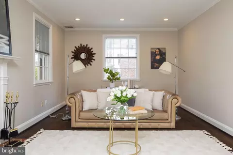 Living - 331 Broxton Rd, Baltimore, MD 21212 photo 3 of 3