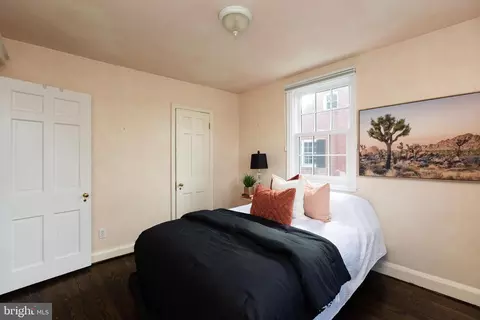 Bedroom - 331 Broxton Rd, Baltimore, MD 21212 photo 8 of 11