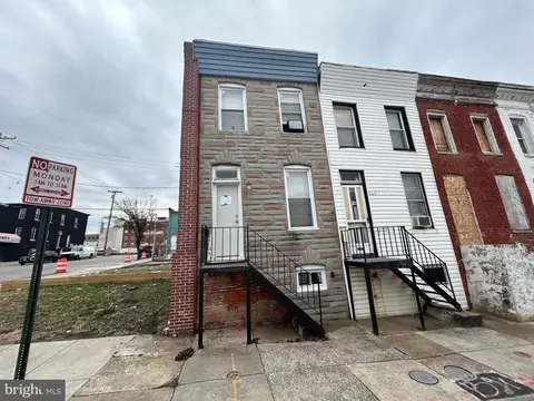 2105 Vine St, Baltimore, MD 21223 photo 2