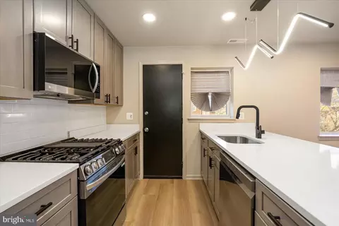 Kitchen - 5440 Nelson Ave, Baltimore, MD 21215 photo 2 of 3