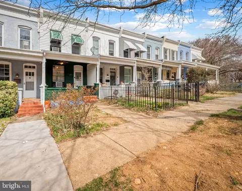 1112 Roland Heights Ave, Baltimore, MD 21211
