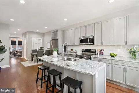 2223 E Biddle St, Baltimore, MD 21213 photo 10