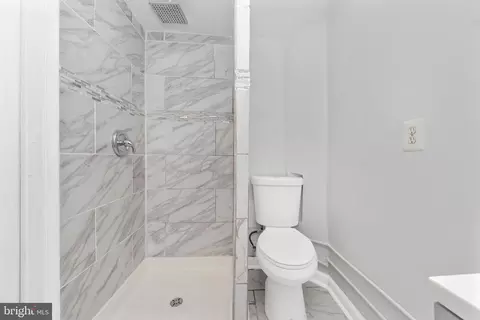 1718 W Pratt St, Baltimore, MD 21223 photo 15