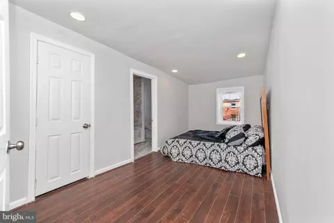 1718 W Pratt St, Baltimore, MD 21223 photo 16