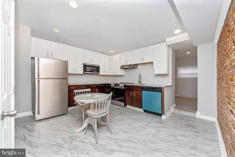 1718 W Pratt St, Baltimore, MD 21223 photo 10