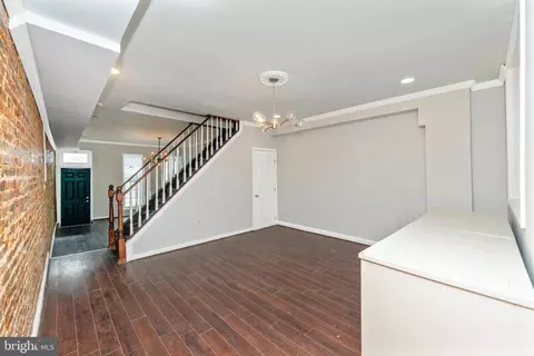 1718 W Pratt St, Baltimore, MD 21223 photo 9