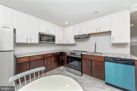1718 W Pratt St, Baltimore, MD 21223 photo 12
