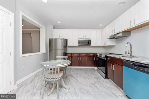 1718 W Pratt St, Baltimore, MD 21223 photo 11