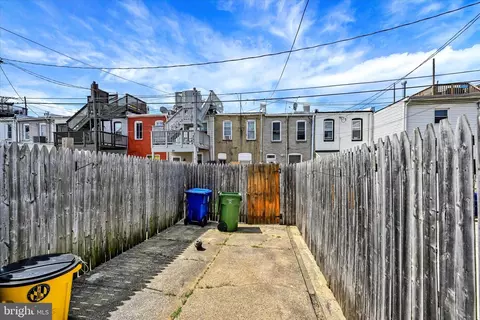 Exterior - 12 S Robinson St, Baltimore, MD 21224 photo 4 of 6