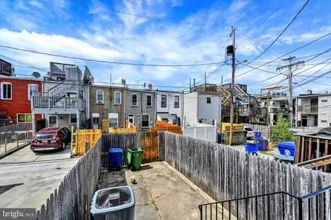 Exterior - 12 S Robinson St, Baltimore, MD 21224 photo 3 of 6