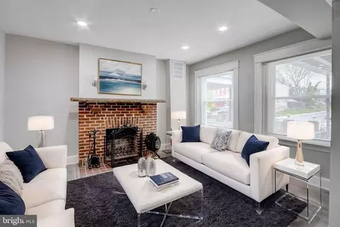 Living - 3604 Greenmount Ave, Baltimore, MD 21218 photo 6 of 9