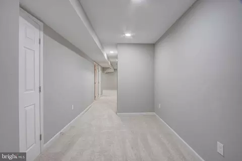 Entry Way - 3604 Greenmount Ave, Baltimore, MD 21218 photo 6 of 7