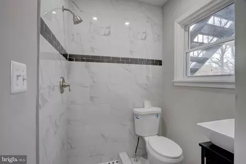 Bath - 3604 Greenmount Ave, Baltimore, MD 21218 photo 1 of 4