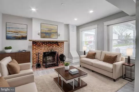 Living - 3604 Greenmount Ave, Baltimore, MD 21218 photo 4 of 9