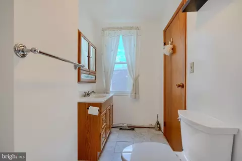 Entry Way - 3 E Randall St, Baltimore, MD 21230 photo 4 of 4