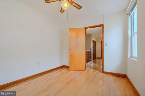 Bedroom - 3 E Randall St, Baltimore, MD 21230 photo 3 of 4