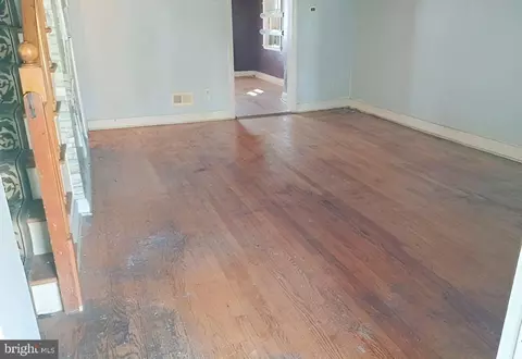 Entry Way - 3731 Elmley Ave, Baltimore, MD 21213 photo 1 of 2