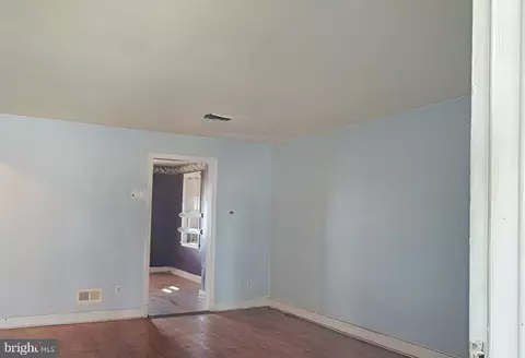 Entry Way - 3731 Elmley Ave, Baltimore, MD 21213 photo 2 of 2
