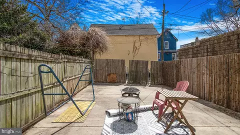 Exterior - 619 E 38th St E, Baltimore, MD 21218 photo 3 of 8