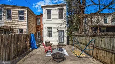 Exterior - 619 E 38th St E, Baltimore, MD 21218 photo 4 of 8