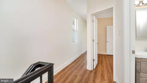Entry Way - 619 E 38th St E, Baltimore, MD 21218 photo 8 of 11