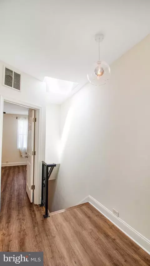 Entry Way - 619 E 38th St E, Baltimore, MD 21218 photo 10 of 11