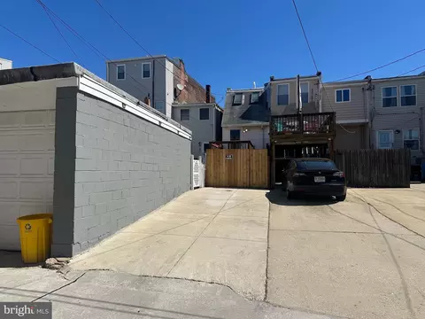 Exterior - 1804 Light St, Baltimore, MD 21230 photo 1 of 4