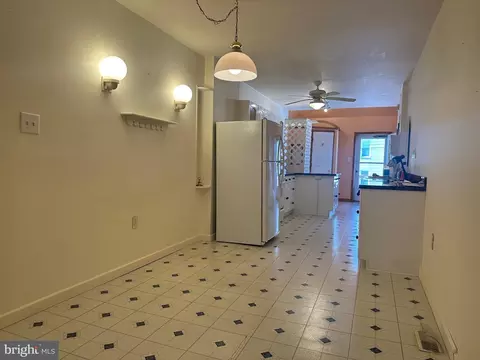 Entry Way - 1804 Light St, Baltimore, MD 21230 photo 4 of 6