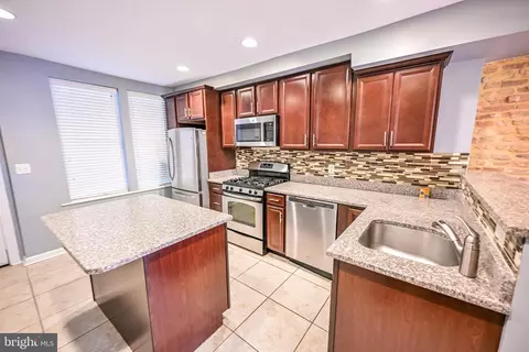 Kitchen - 6 N Luzerne Ave, Baltimore, MD 21224 photo 3 of 4