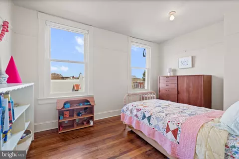 Bedroom - 3729 Elm Ave, Baltimore, MD 21211 photo 4 of 8