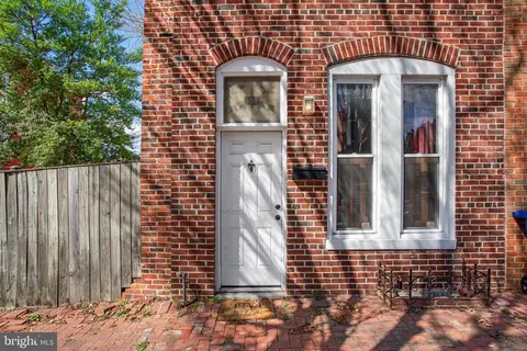Exterior - 106 Scott St, Baltimore, MD 21201 photo 2 of 8