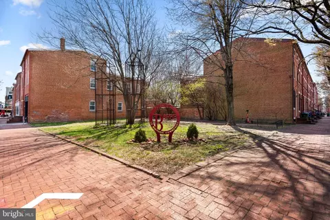 Exterior - 106 Scott St, Baltimore, MD 21201 photo 7 of 8