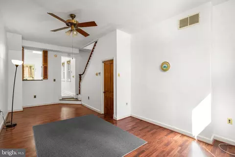 Living - 106 Scott St, Baltimore, MD 21201 photo 1 of 6