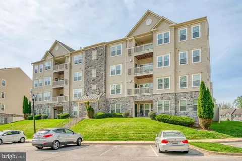 5207 Wyndholme Cir #402, Baltimore, MD 21229