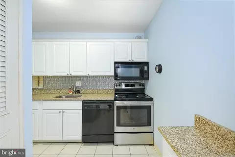 1 E University Pkwy #406, Baltimore, MD 21218