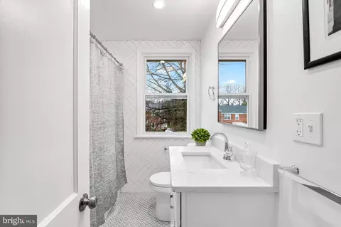 834 Evesham Ave, Baltimore, MD 21212 photo 16