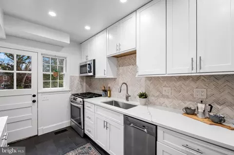 834 Evesham Ave, Baltimore, MD 21212 photo 12