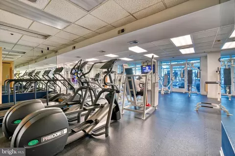100 Harborview Dr #609, Baltimore, MD 21230 photo 37