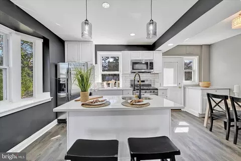 Kitchen - 1263 Limit Ave, Baltimore, MD 21239 photo 3 of 4