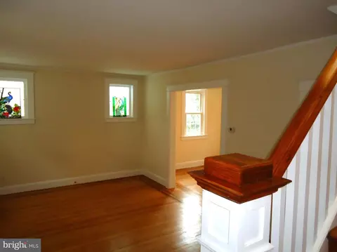 5309 Wendley Rd, Baltimore, MD 21229 photo 3