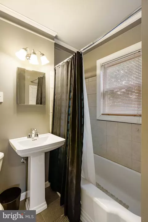 3701 Dennlyn Rd, Baltimore, MD 21215 photo 29